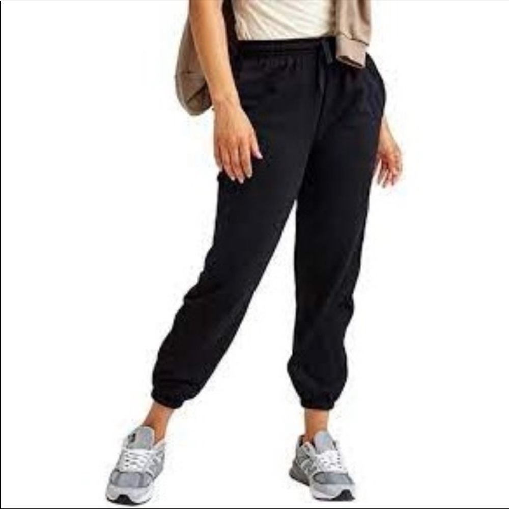 Richer poorer black recycles plastic bottles sweat pants